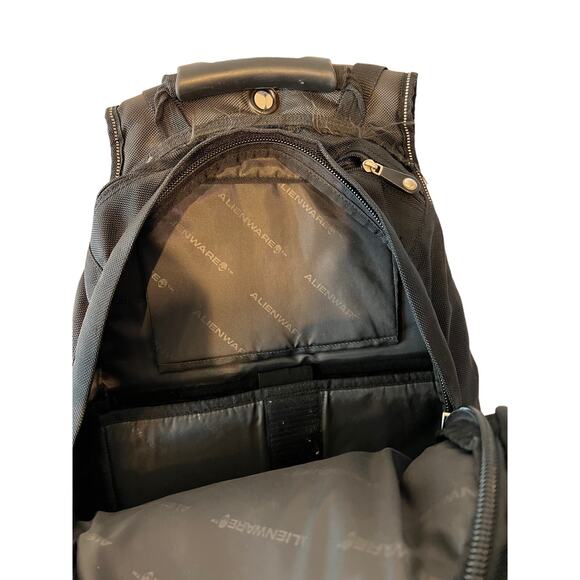 Alienware Large Black Backpack w Padding - Picture 6 of 6